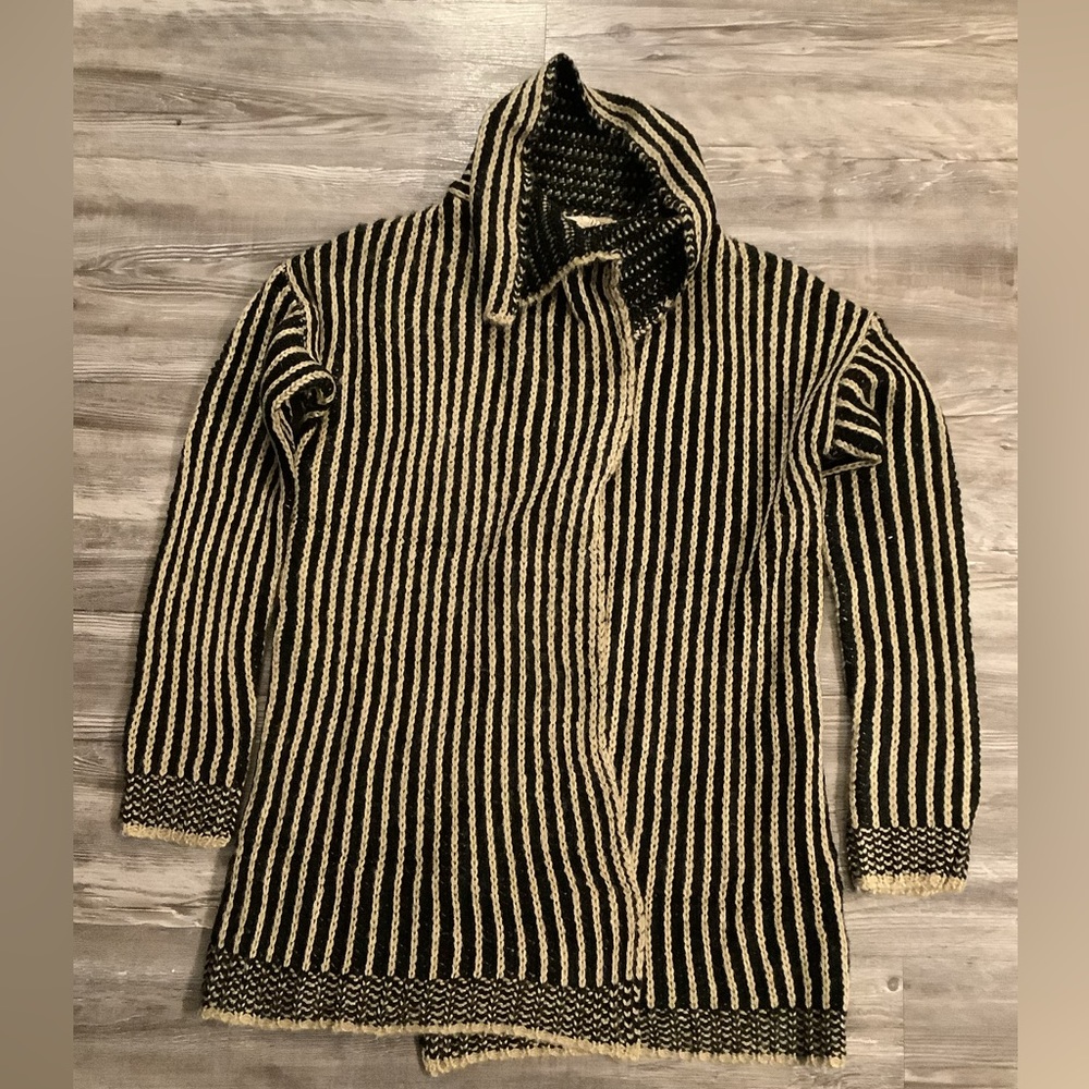 NWT Hem & Thread Wide Collar Sweater Jacket S/M
